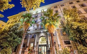 Hotel Savoy in Rome